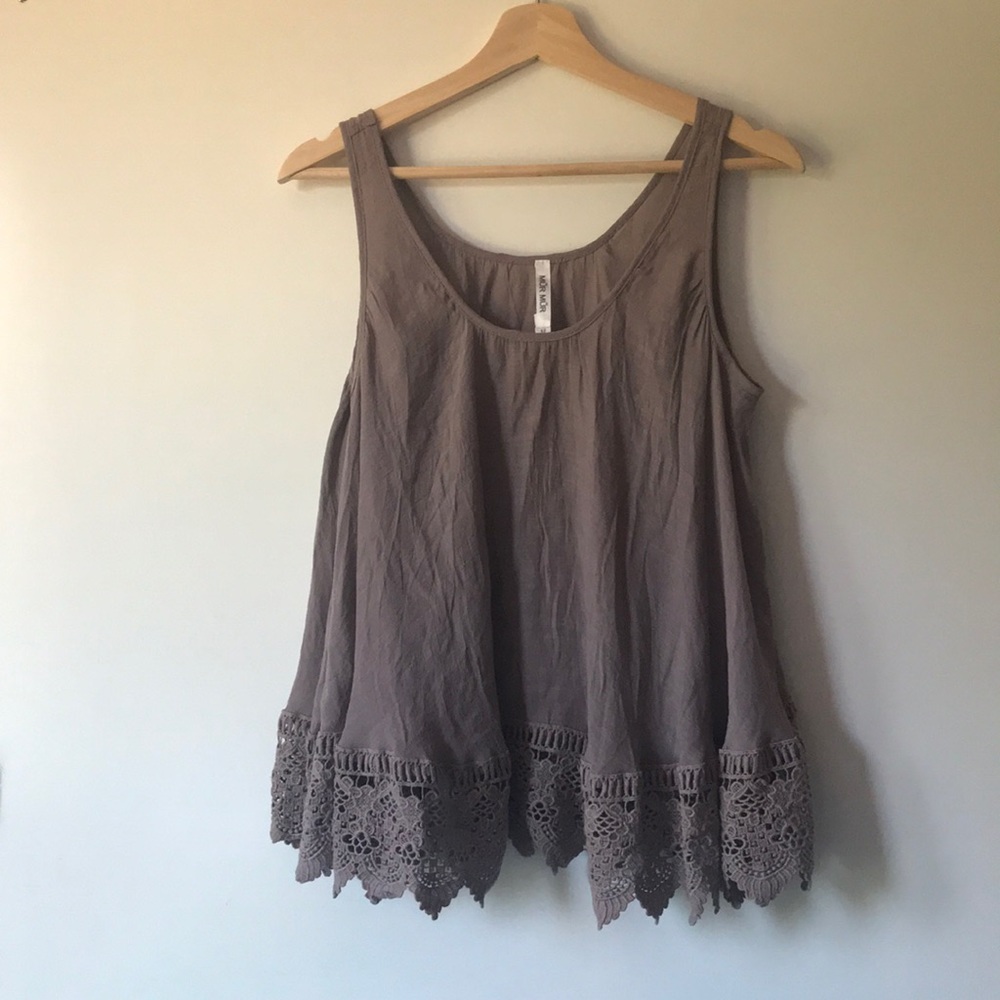 MÜR MÜR sleeveless top with crochet lace trim M